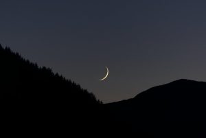 fill-moon-3713430_640